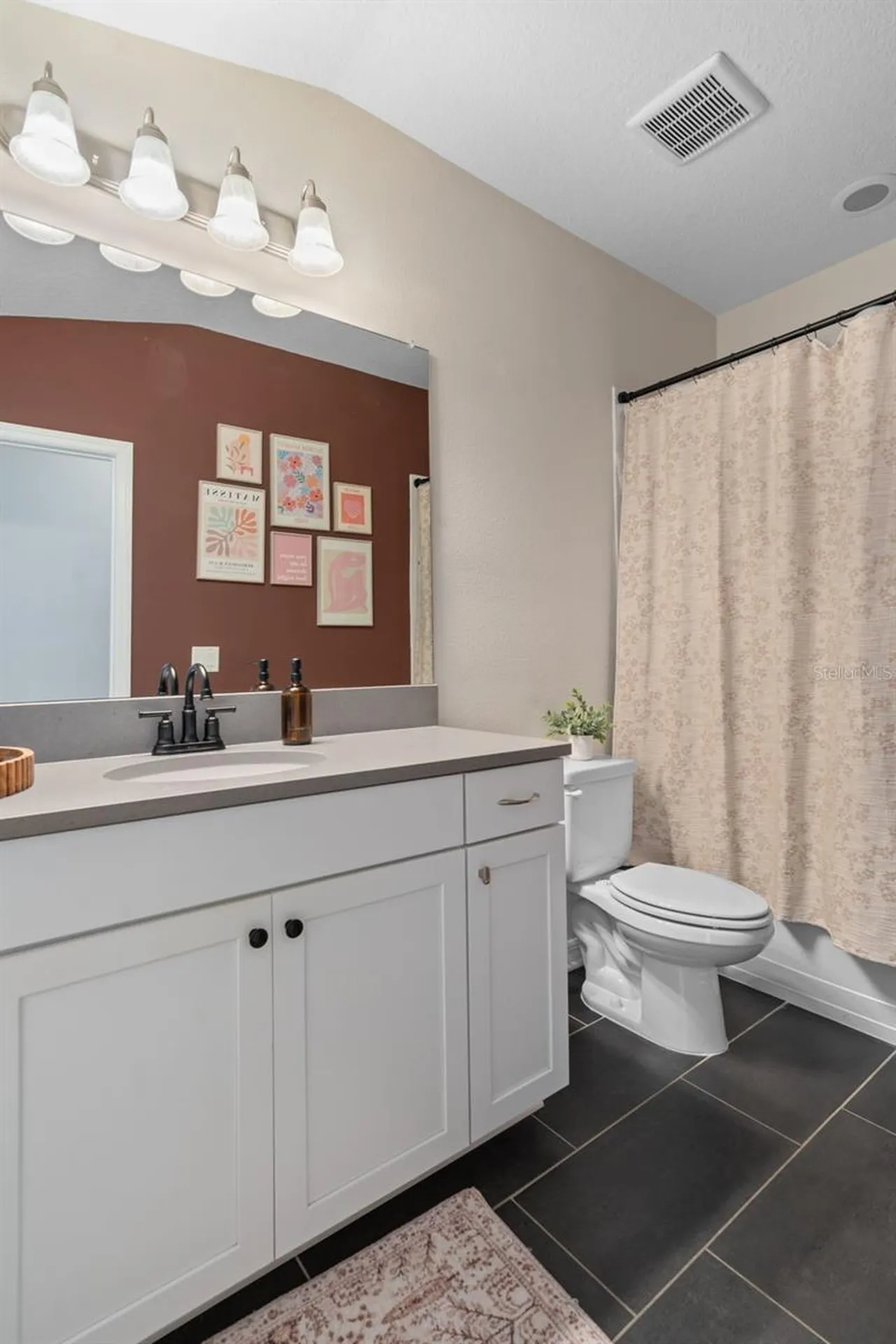 11504 Crowned Sparrow Lane Tampa FL 33626