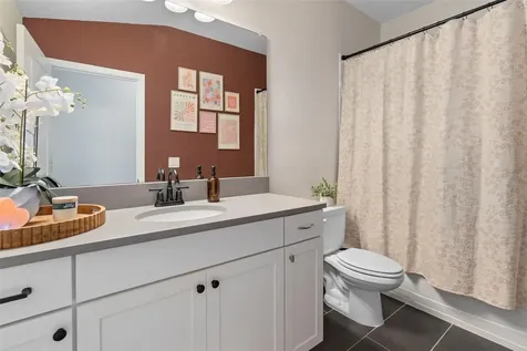 11504 Crowned Sparrow Lane Tampa FL 33626