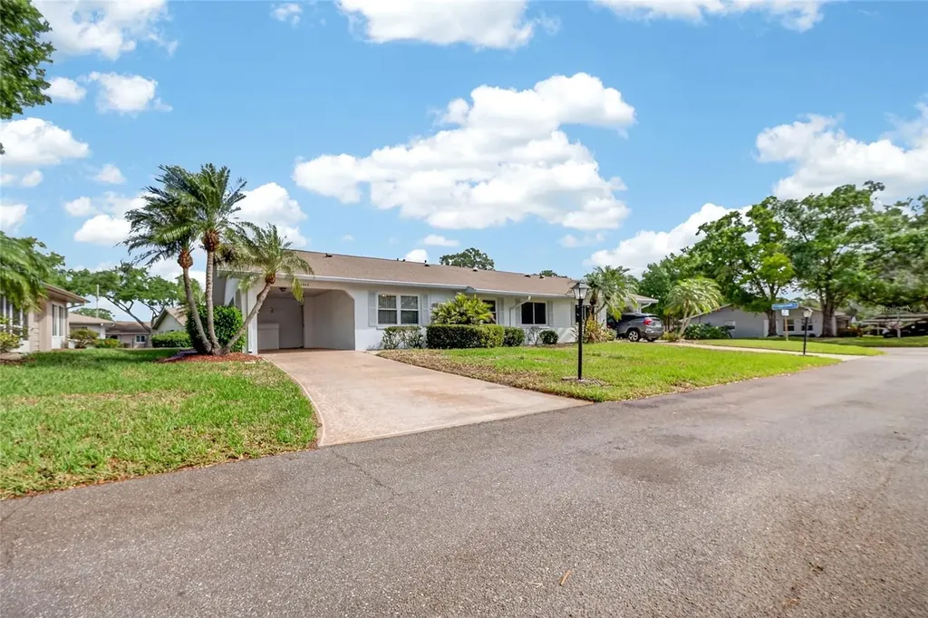 1203 Haddington Circle Sun City Center FL 33573