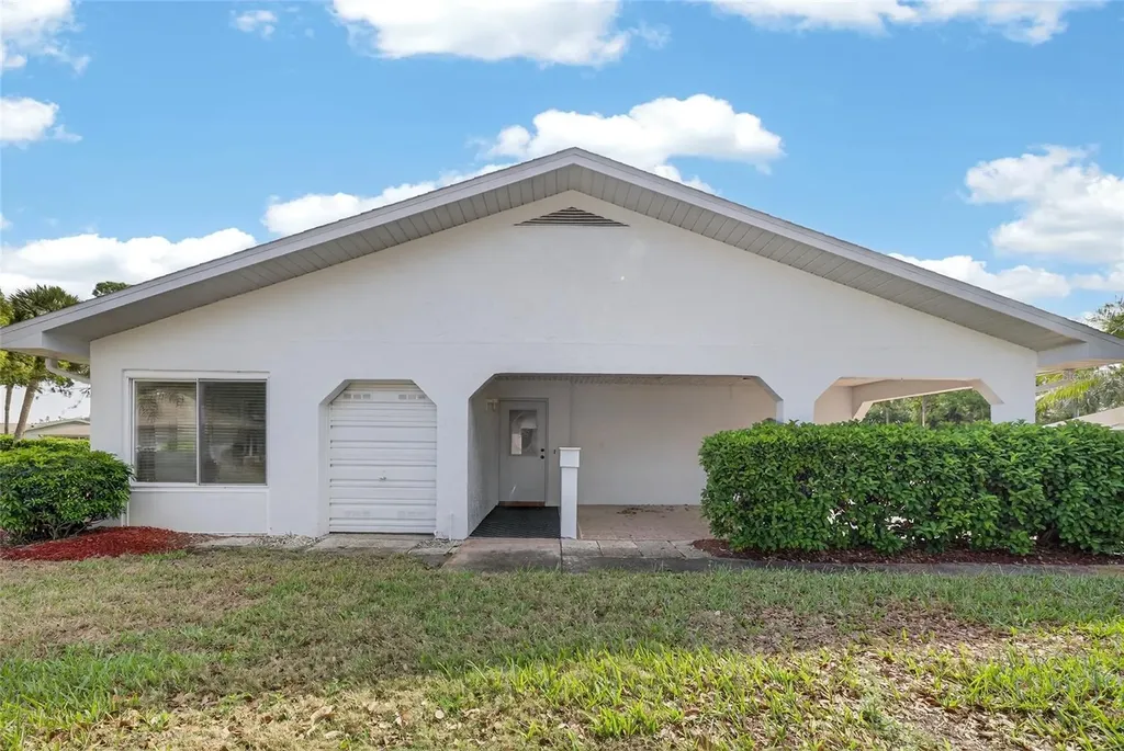 1203 Haddington Circle Sun City Center FL 33573