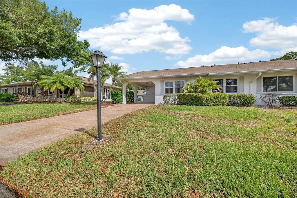 1203 Haddington Circle Sun City Center FL 33573