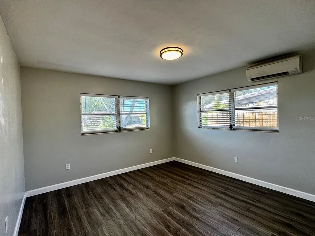 2624 Sunnybrook Drive Sarasota FL 34239