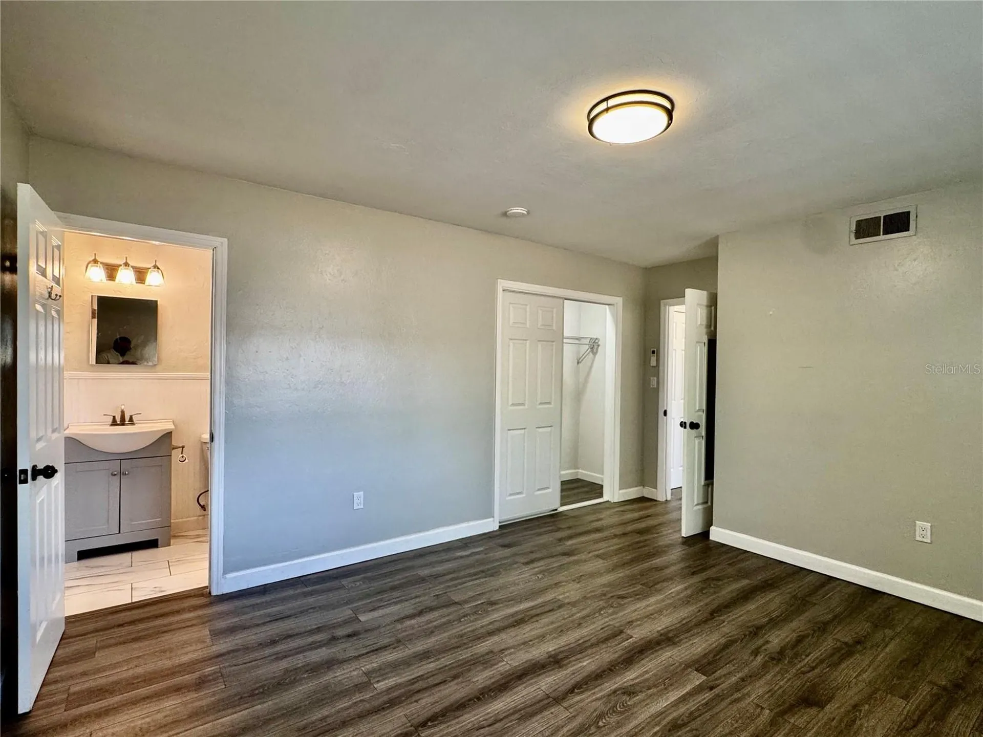 2624 Sunnybrook Drive Sarasota FL 34239