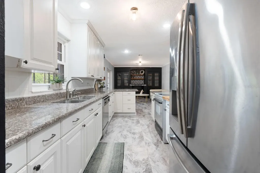 501 Rooks Road Seffner FL 33584