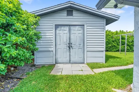 501 Rooks Road Seffner FL 33584