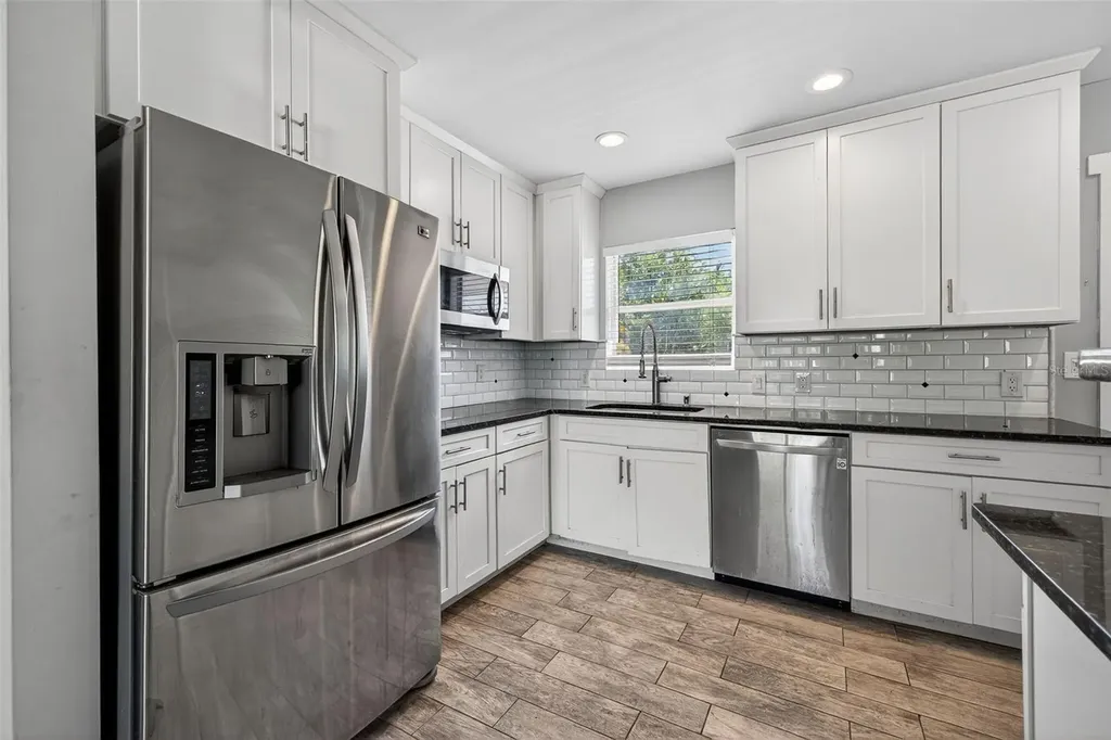 734 40th Avenue NE St Petersburg FL 33703