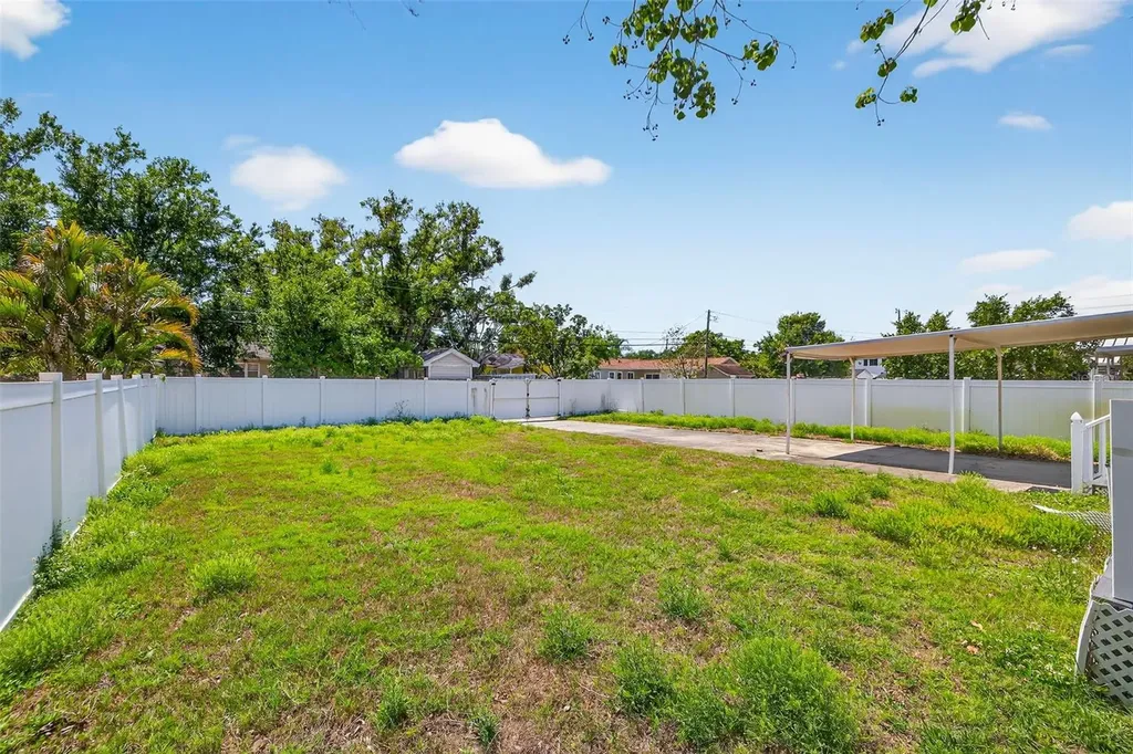 734 40th Avenue NE St Petersburg FL 33703