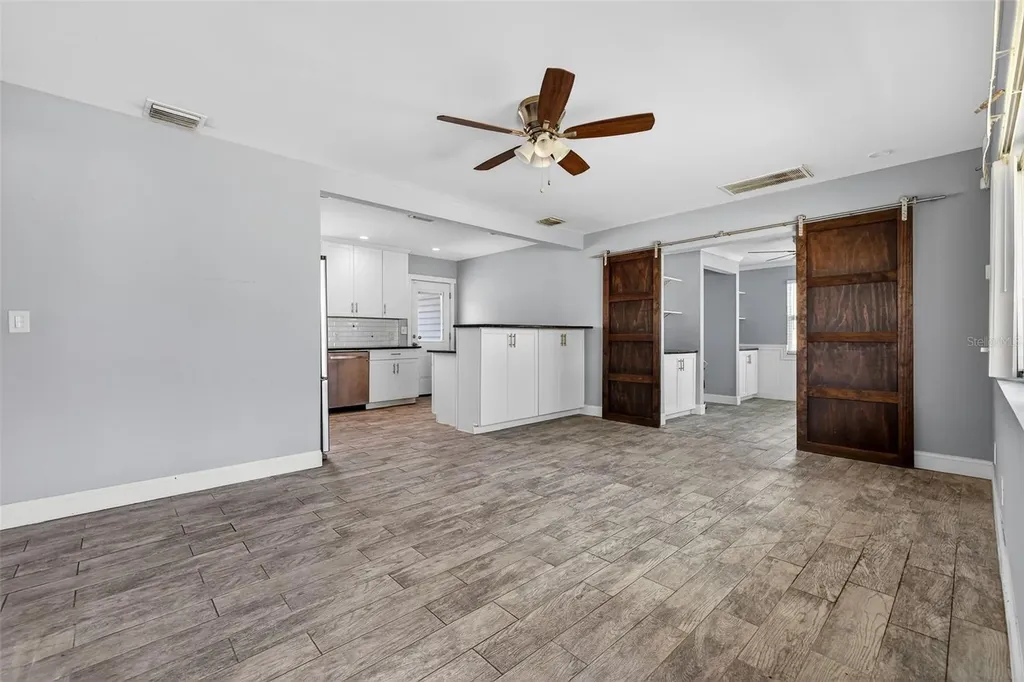 734 40th Avenue NE St Petersburg FL 33703