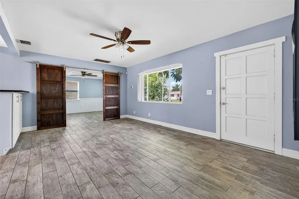 734 40th Avenue NE St Petersburg FL 33703