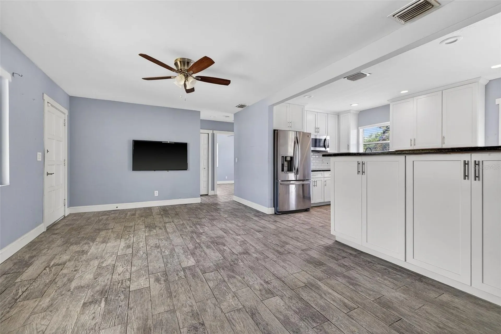 734 40th Avenue NE St Petersburg FL 33703