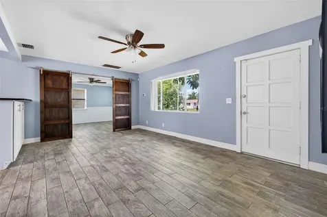 734 40th Avenue NE St Petersburg FL 33703