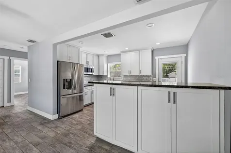 734 40th Avenue NE St Petersburg FL 33703