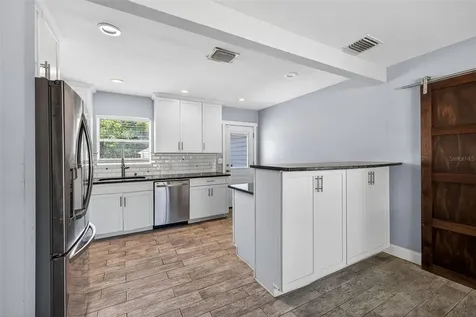 734 40th Avenue NE St Petersburg FL 33703