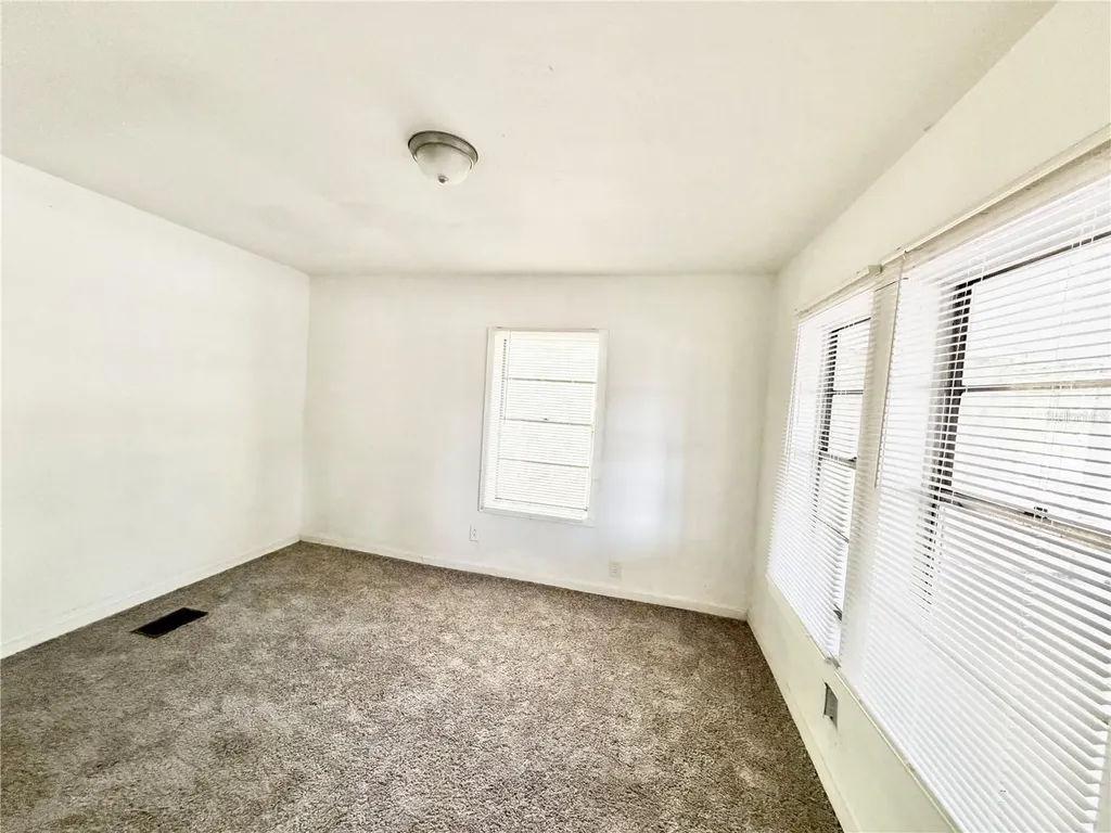 21433 SE Hawthorne Road Hawthorne FL 32640