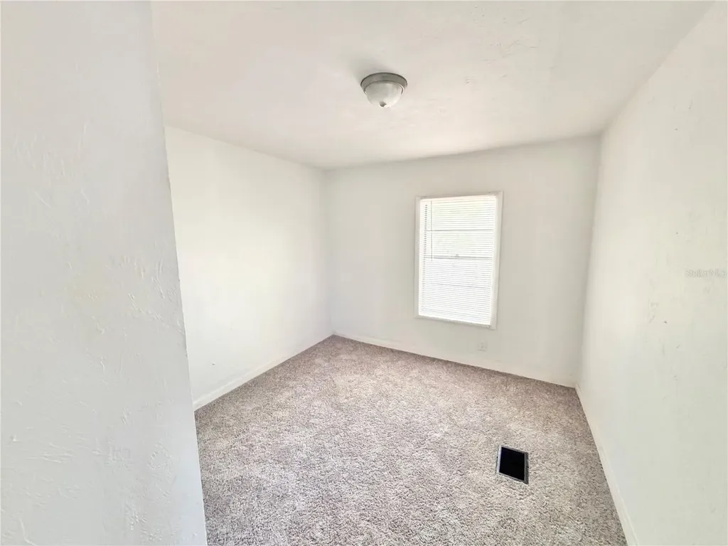 21433 SE Hawthorne Road Hawthorne FL 32640