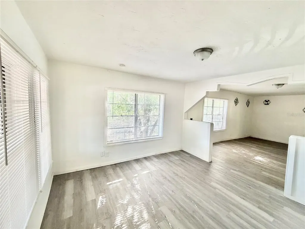 21433 SE Hawthorne Road Hawthorne FL 32640