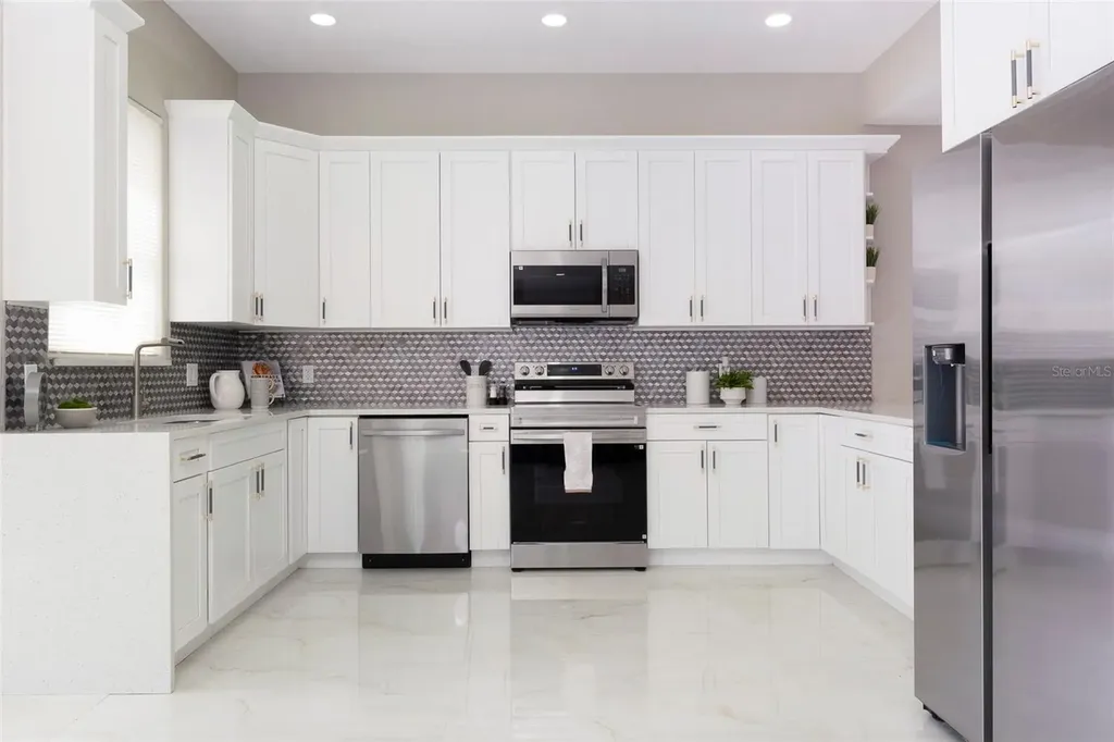 2306 Colusa Lane Valrico FL 33596