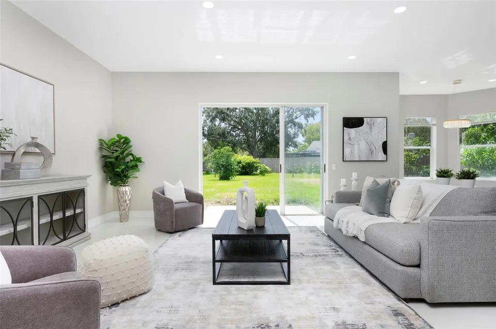 2306 Colusa Lane Valrico FL 33596
