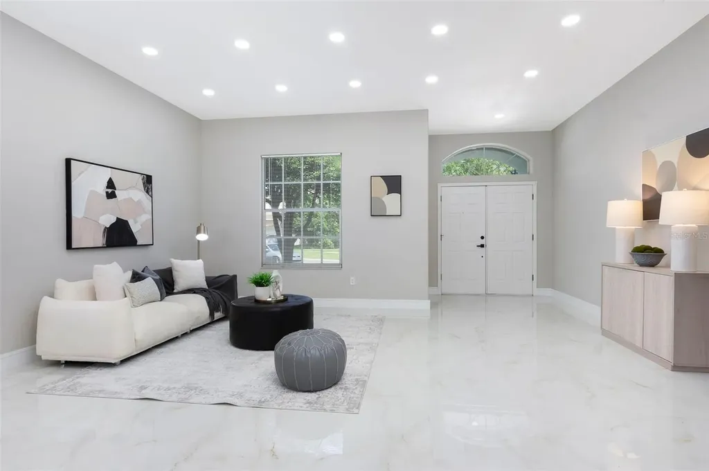 2306 Colusa Lane Valrico FL 33596
