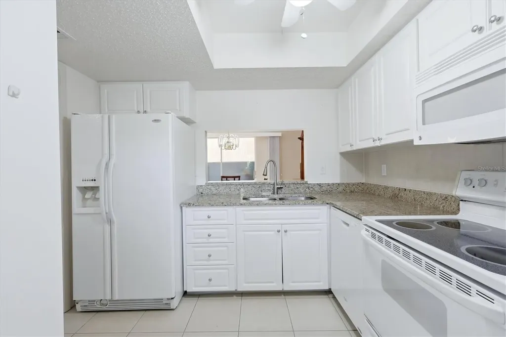 2756 Clubhouse Drive Sarasota FL 34232