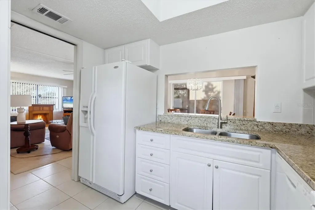 2756 Clubhouse Drive Sarasota FL 34232
