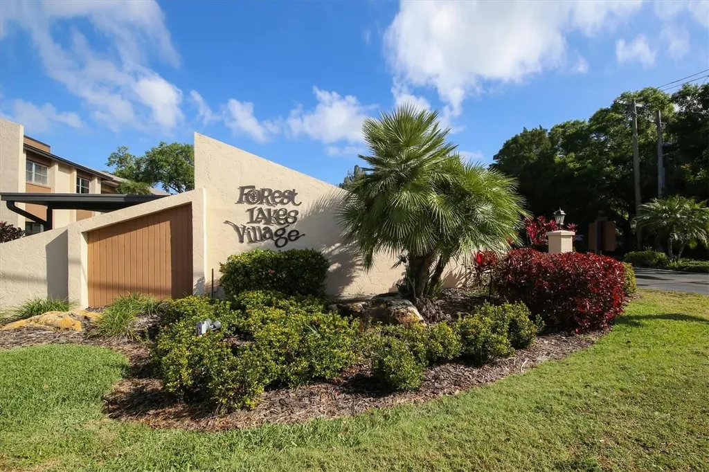 2756 Clubhouse Drive Sarasota FL 34232