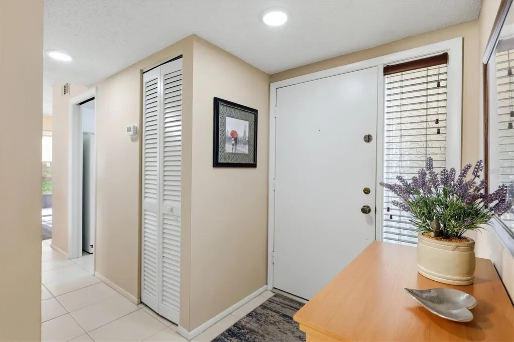 2756 Clubhouse Drive Sarasota FL 34232