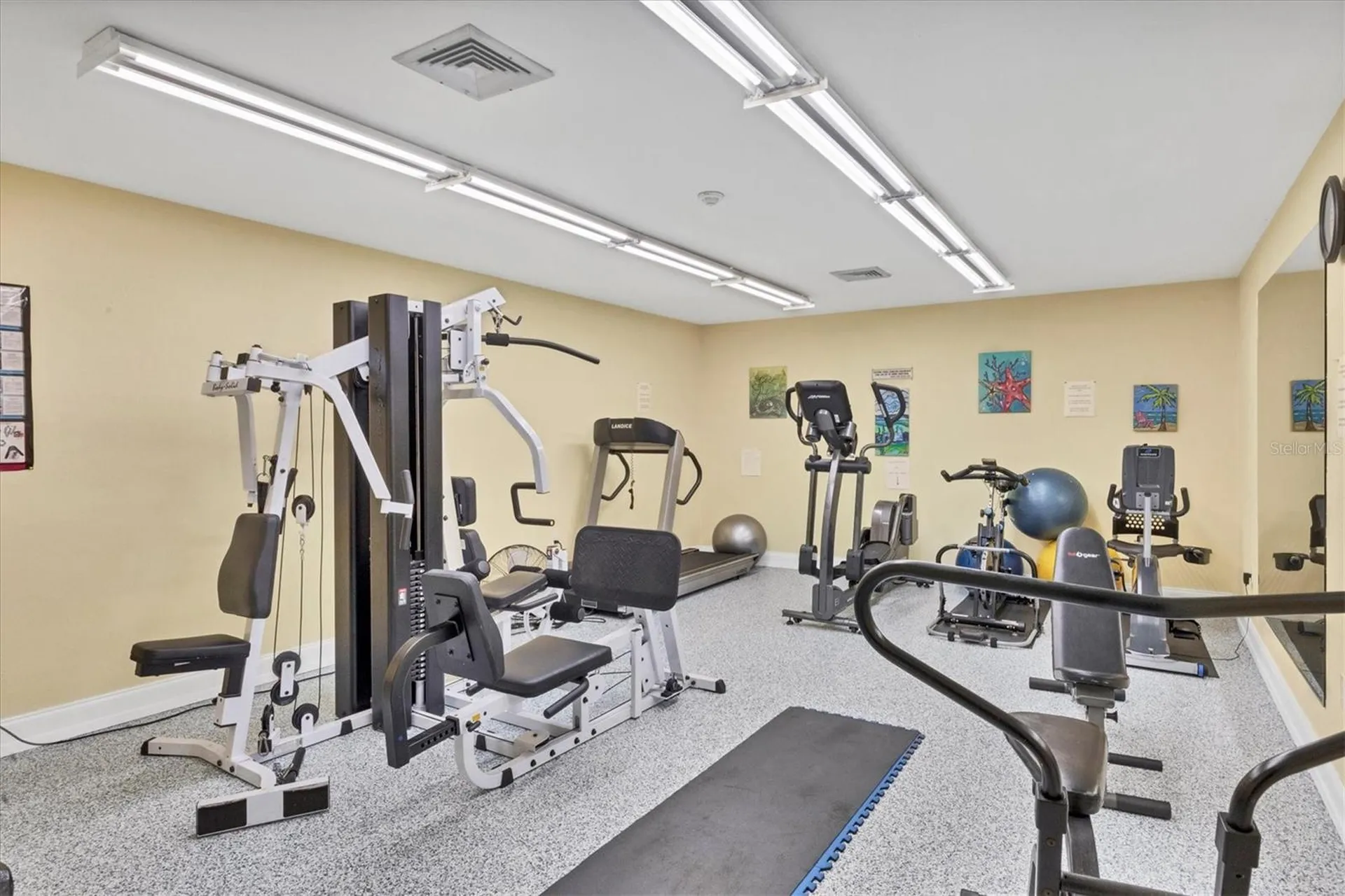 2756 Clubhouse Drive Sarasota FL 34232