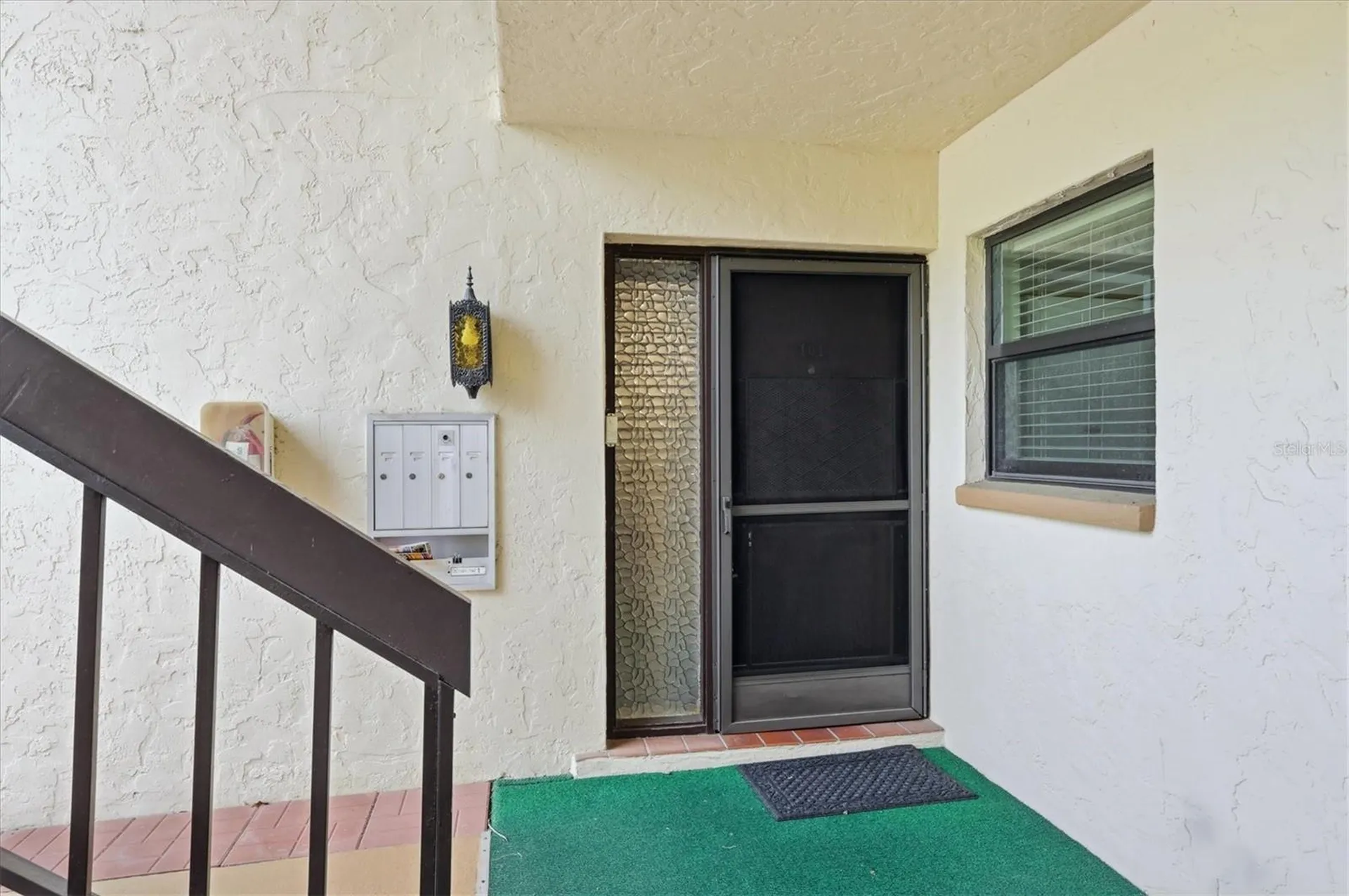 2756 Clubhouse Drive Sarasota FL 34232