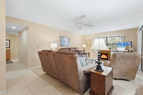 2756 Clubhouse Drive Sarasota FL 34232