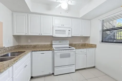 2756 Clubhouse Drive Sarasota FL 34232