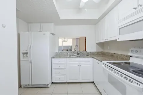 2756 Clubhouse Drive Sarasota FL 34232