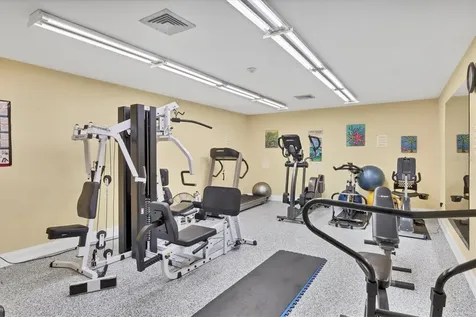 2756 Clubhouse Drive Sarasota FL 34232