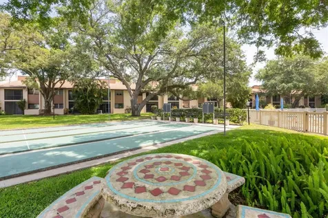 2756 Clubhouse Drive Sarasota FL 34232