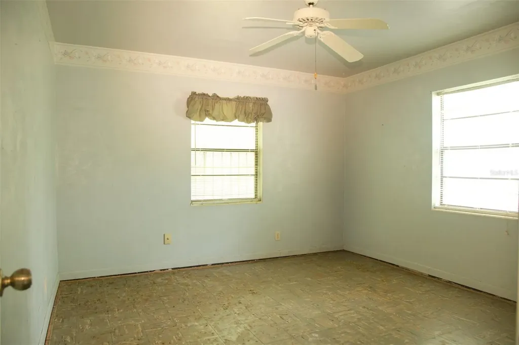 7439 Mott Avenue Orlando FL 32810