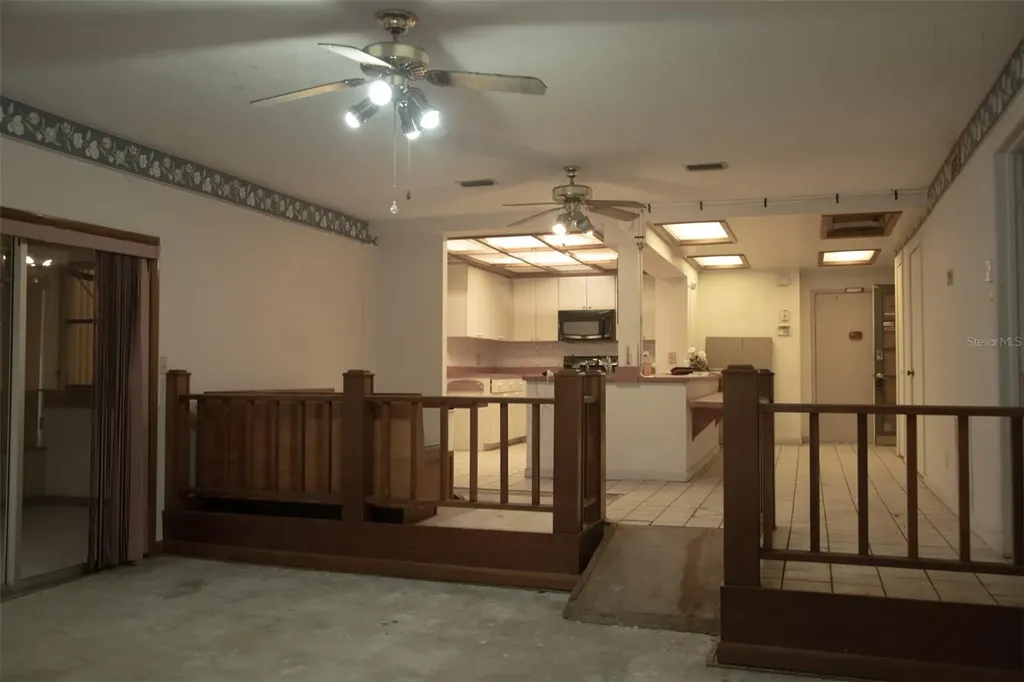 7439 Mott Avenue Orlando FL 32810