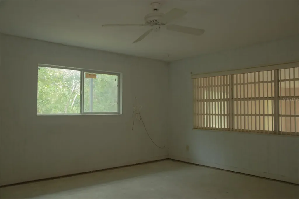 7439 Mott Avenue Orlando FL 32810