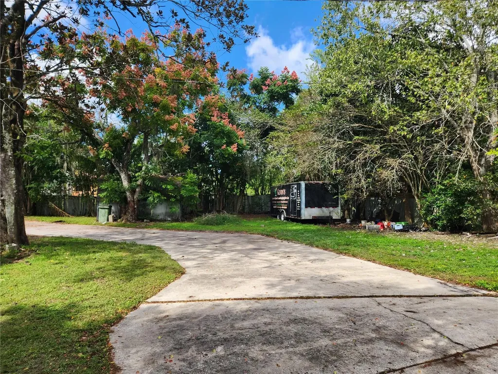 7439 Mott Avenue Orlando FL 32810