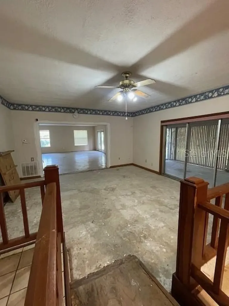 7439 Mott Avenue Orlando FL 32810