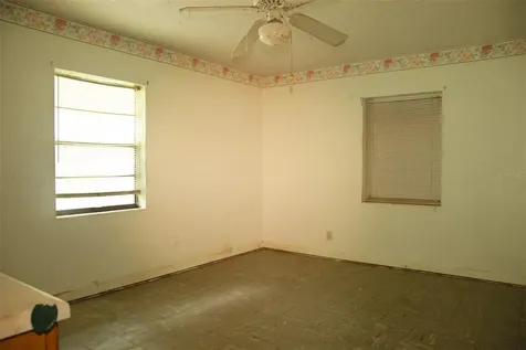 7439 Mott Avenue Orlando FL 32810