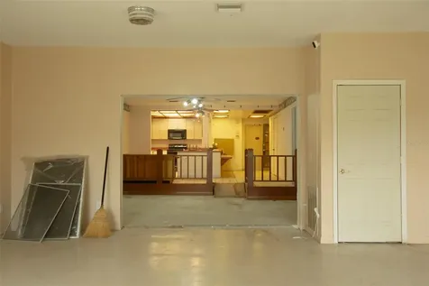 7439 Mott Avenue Orlando FL 32810