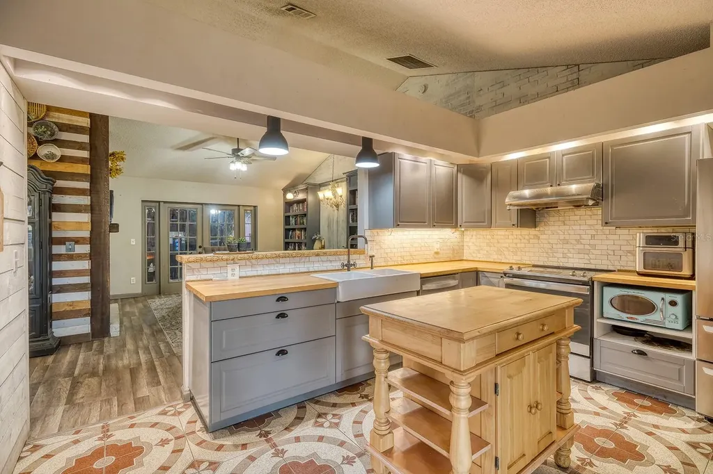 1665 Grange Circle Longwood FL 32750