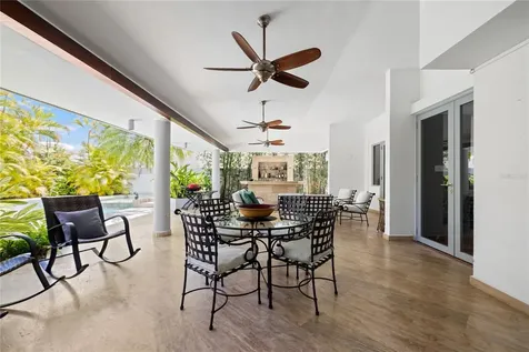 69 Roble Guaynabo PR 00966
