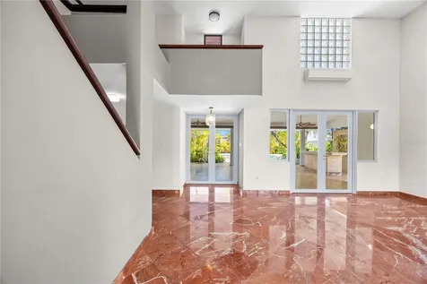 69 Roble Guaynabo PR 00966