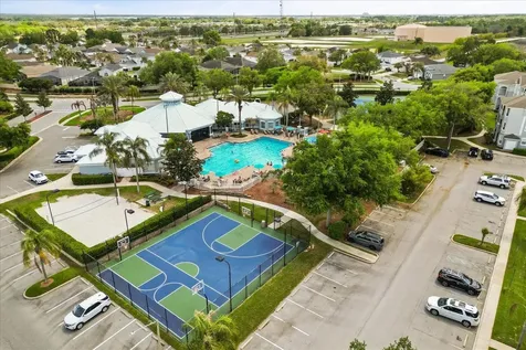8101 Coconut Palm Way Kissimmee FL 34747
