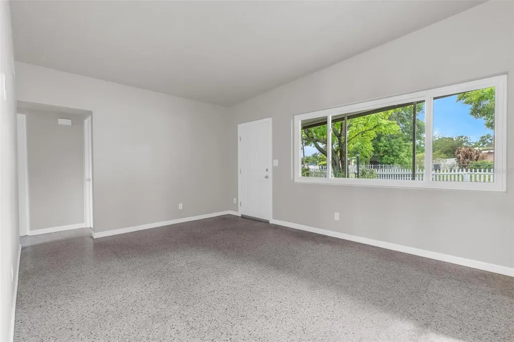 1712 Tallahassee Drive Daytona Beach FL 32117