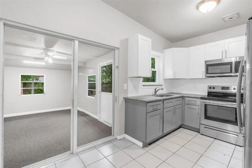 1712 Tallahassee Drive Daytona Beach FL 32117
