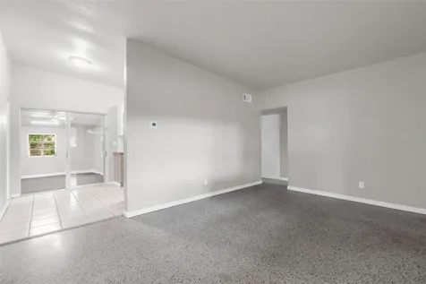 1712 Tallahassee Drive Daytona Beach FL 32117