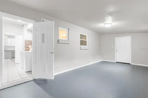 1712 Tallahassee Drive Daytona Beach FL 32117