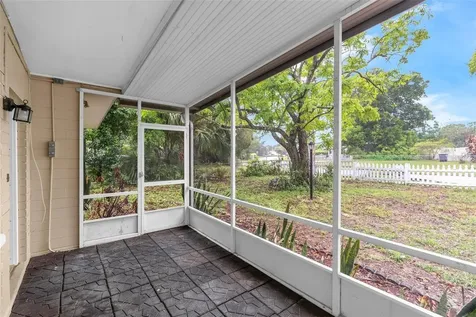 1712 Tallahassee Drive Daytona Beach FL 32117